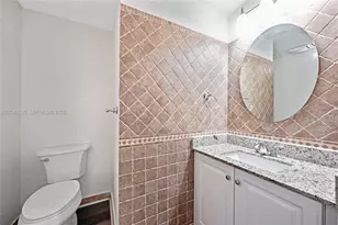10709 NW 81st Ln, Doral, FL 33178 - Photo 14