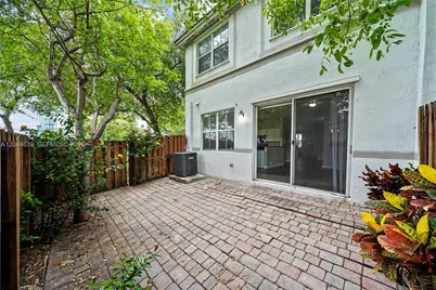 10709 NW 81st Ln, Doral, FL 33178 - Photo 30