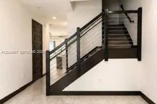 15668 NW 91st Ct, Miami Lakes, FL 33018 - Photo 8