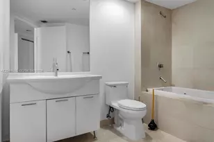 475 Brickell Ave, Miami, FL 33131 - Photo 10