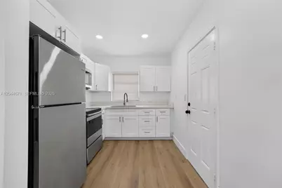 1900 SW 6th St SW 6th St #6, Miami, FL 33135 - Photo 4