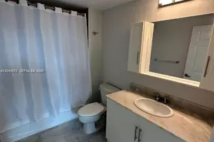 275 NE 18th St, Miami, FL 33132 - Photo 8