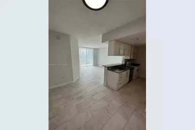 275 NE 18th St #1406, Miami, FL 33132 - Photo 2