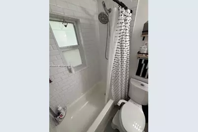 170 NW 49th St, Miami, FL 33127 - Photo 14