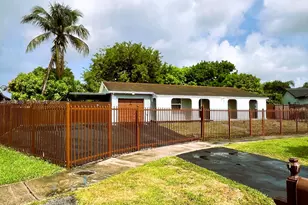 26080 SW 132nd Pl, Homestead, FL 33032 - Photo 2