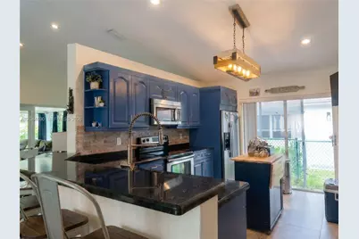 20776 NW 1st St, Pembroke Pines, FL 33029 - Photo 10