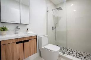 2450 NW 168th St, Miami Gardens, FL 33056 - Photo 6