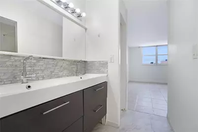 6900 Bay Dr #3H, Miami Beach, FL 33141 - Photo 16
