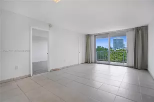 6900 Bay Dr, Miami Beach, FL 33141 - Photo 10