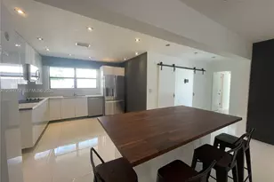 2115 Alamanda Dr, North Miami, FL 33181 - Photo 12
