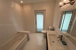 2115 Alamanda Dr, North Miami, FL 33181 - Photo 14