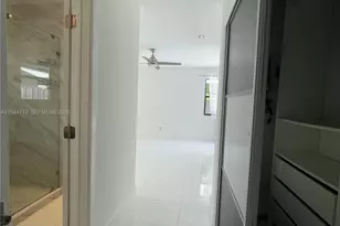 2115 Alamanda Dr, North Miami, FL 33181 - Photo 18