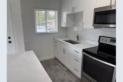 495 NW 43rd Ct #1, Oakland Park, FL 33309 - Photo 2