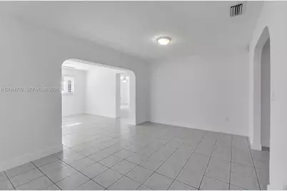 7125 SW 93rd Ct, Miami, FL 33173 - Photo 12