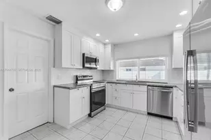 7125 SW 93rd Ct, Miami, FL 33173 - Photo 10