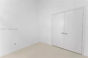 1900 N Bayshore Dr Dr, Miami, FL 33132 - Photo 18