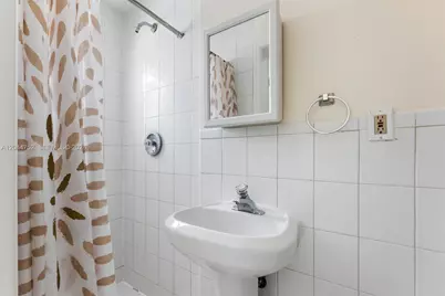7281 SW 13th Ter, Miami, FL 33144 - Photo 28