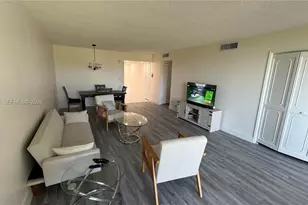 2901 S Palm Aire Dr, Pompano Beach, FL 33069 - Photo 10