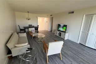 2901 S Palm Aire Dr, Pompano Beach, FL 33069 - Photo 12
