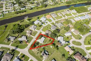401 SW College Park Rd, Port Saint Lucie, FL 34953 - Photo 8