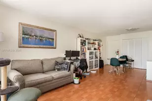 110 Fontainebleau Blvd, Miami, FL 33172 - Photo 14
