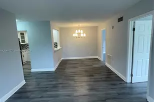 13685 NE 10th Ave, North Miami, FL 33161 - Photo 8