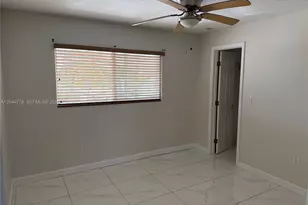 101 E 51st Pl, Hialeah, FL 33013 - Photo 10