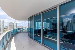 200 Biscayne Blvd Way, Miami, FL 33131 - Photo 2
