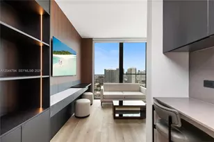 20 NE 11th, Miami, FL 33132 - Photo 6