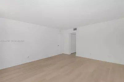 445 NE 195th St #326, Miami, FL 33179 - Photo 12