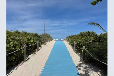 204 Washington Ave #13, Miami Beach, FL 33139 - Photo 32