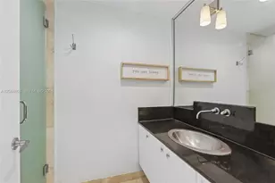 204 Washington Ave, Miami Beach, FL 33139 - Photo 16