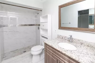 17059 NW 60th Ct, Hialeah, FL 33015 - Photo 6