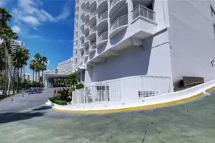 5401 Collins Ave, Miami Beach, FL 33140 - Photo 46