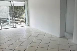 447 NE 195th St, Miami, FL 33179 - Photo 12