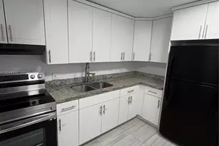 447 NE 195th St, Miami, FL 33179 - Photo 6