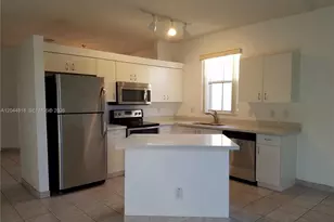 7333 NW 1st Pl, Plantation, FL 33317 - Photo 6