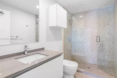 68 SE 6th St #810, Miami, FL 33131 - Photo 10