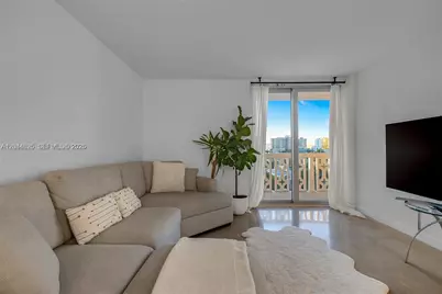 1020 Meridian Ave #816, Miami Beach, FL 33139 - Photo 4