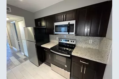 2831 N Oakland Forest Dr #101, Oakland Park, FL 33309 - Photo 2