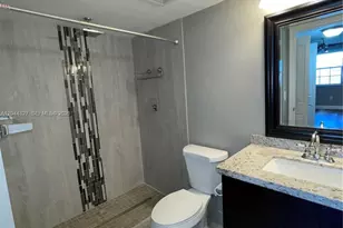 2831 N Oakland Forest Dr, Oakland Park, FL 33309 - Photo 8
