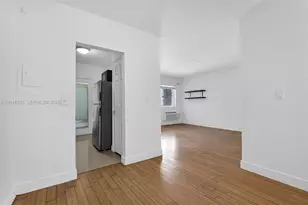 320 85th St, Miami Beach, FL 33141 - Photo 12