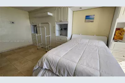 [Address not provided], Sunny Isles Beach, FL 33160 - Photo 4