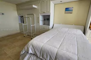19201 E Collins Ave, Sunny Isles Beach, FL 33160 - Photo 4