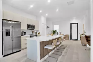 7819 NW 104th Ave, Doral, FL 33178 - Photo 1