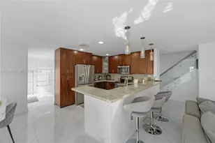 16546 SW 103rd Ln, Miami, FL 33196 - Photo 8