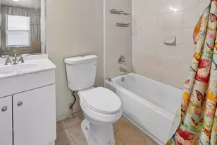 812 NW 70th St, Miami, FL 33150 - Photo 16