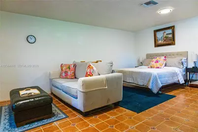 271 NE 154th St #1, Miami, FL 33162 - Photo 1