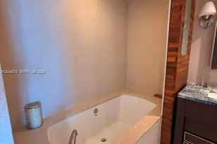 6899 Collins Ave, Miami Beach, FL 33141 - Photo 14