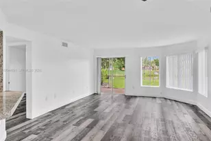 2341 NW 33rd St, Oakland Park, FL 33309 - Photo 10